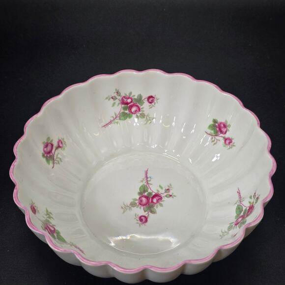 Shelley Bridal Rose Pattern Fine Bone China England Floral Bowl 13545 - Picture 3 of 5